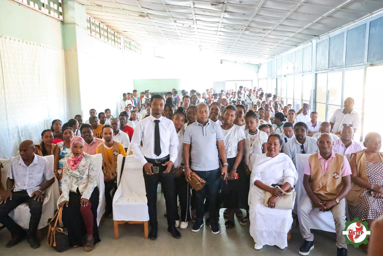 𝗙𝗔𝗠𝗣𝗜𝗧𝗔𝗢𝗩𝗔𝗡𝗔 𝗡𝗬 𝗟𝗧𝗣 𝗧𝗢𝗟𝗜𝗔𝗥𝗔 𝗦𝗬 𝗙𝗔𝗡𝗗𝗥𝗜𝗡𝗗𝗥𝗔𝗡𝗔 𝗡𝗬 𝗙𝗔𝗡𝗗𝗥𝗔𝗜𝗦𝗔𝗡𝗔 𝗠𝗣𝗜𝗔𝗦𝗔𝗠-𝗣𝗔𝗡𝗝𝗔𝗞𝗔𝗡𝗔 𝗘𝗢 𝗔𝗡𝗜𝗩𝗢𝗡’𝗡𝗬 𝗙𝗔𝗠𝗣𝗜𝗔𝗡𝗔𝗥𝗔𝗡𝗔 𝗧𝗘𝗞𝗡𝗜𝗞𝗔 𝗦𝗬 𝗡𝗬 𝗙𝗔𝗡𝗢𝗙𝗔𝗡𝗔𝗡𝗔 𝗔𝗥𝗔𝗞’𝗔𝗦𝗔